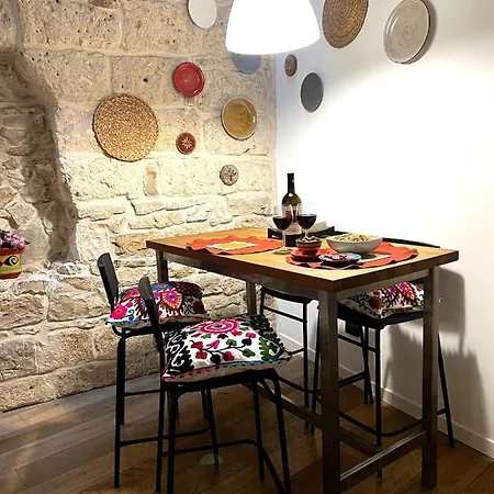 Palazzo Barone,nel Cuore Del Borgo Antico. Apartman Bari