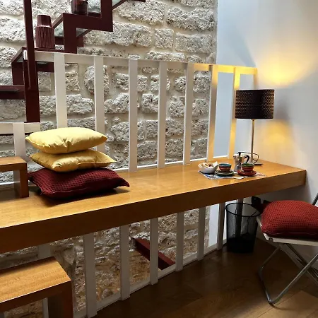 Palazzo Barone,nel Cuore Del Borgo Antico. Apartman *