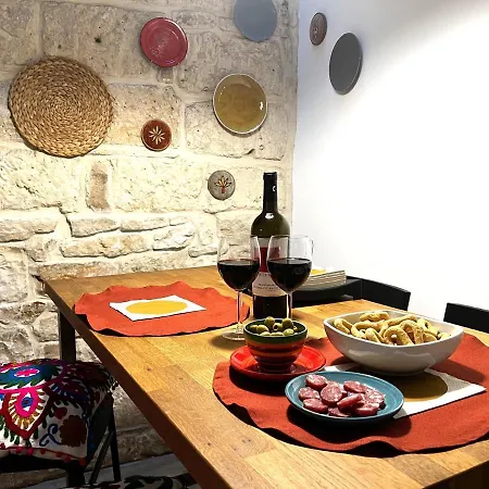 Apartman Palazzo Barone,nel Cuore Del Borgo Antico.